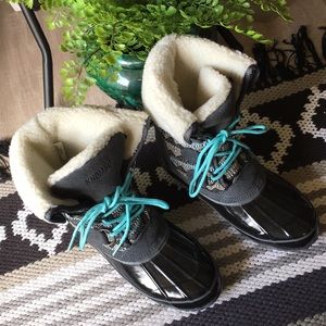 Lace up Waterproof Fleece Lined Boots
